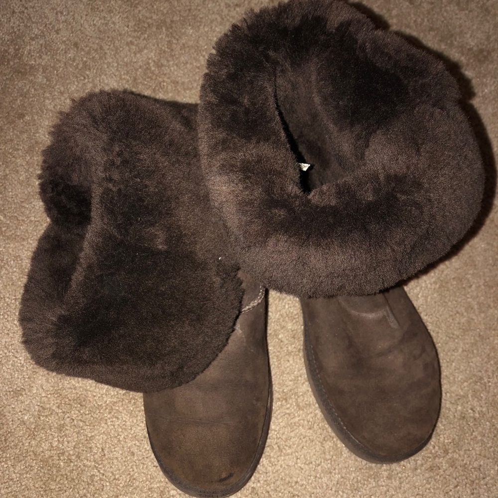 Uggs - image 3